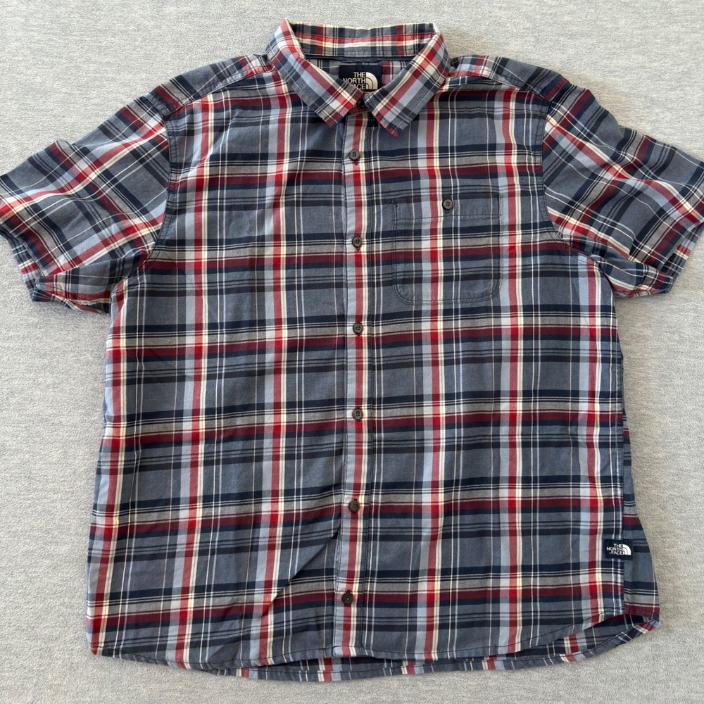 The North Face Mens XL Short Sleeve Plaid Button Down Shirt Blue Red White - Picture 2 of 9